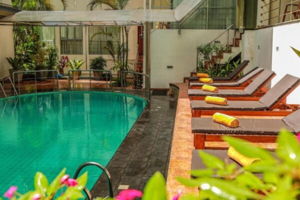 ISLAND CHARM ON A BUDGET - Image 5